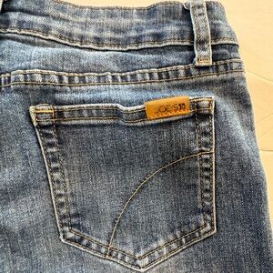 Joe’s cropped blue jeans, girls size 14.